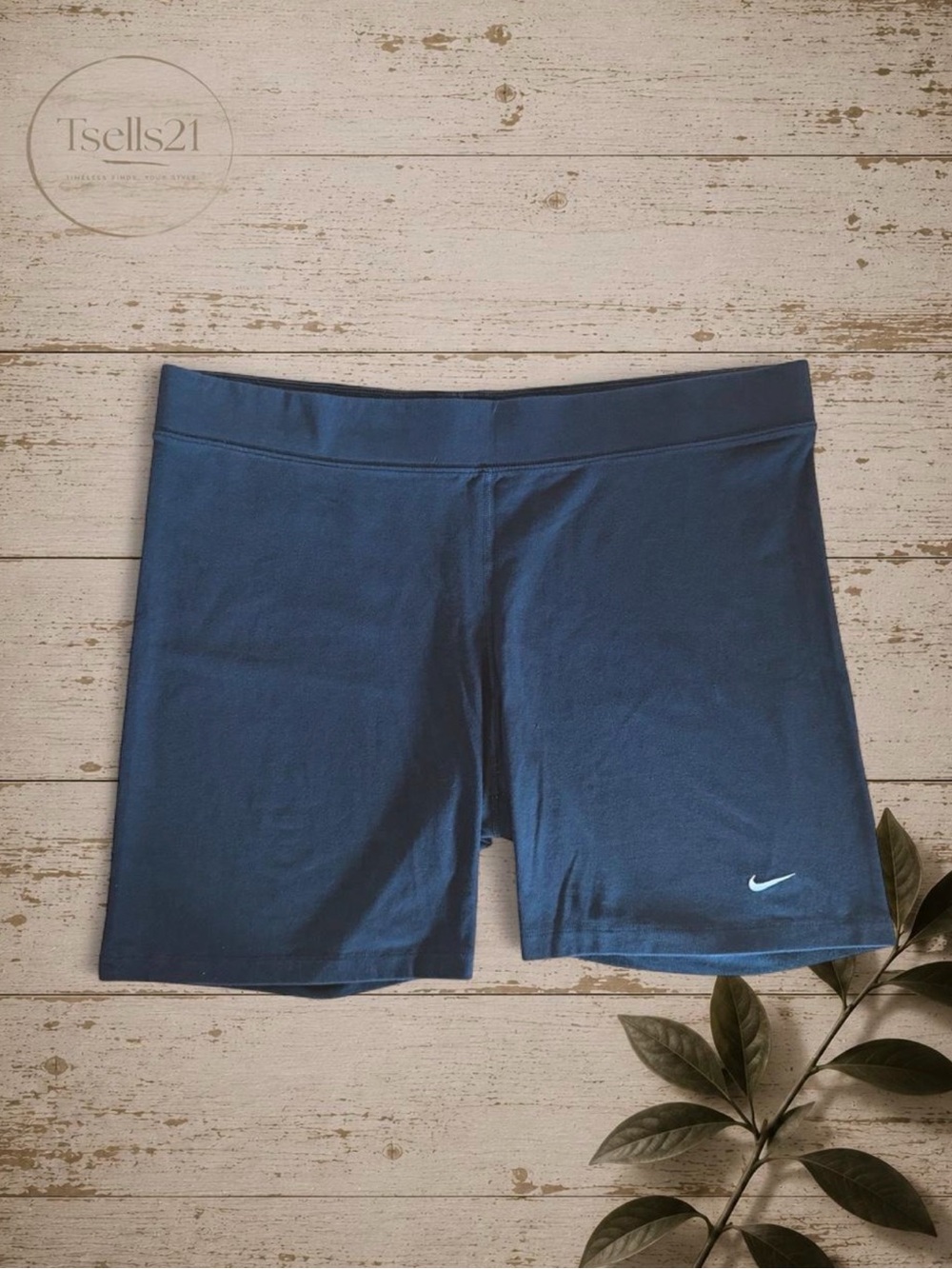Nike Women's Black Athletic Shorts 8" Inseam - Size 3X